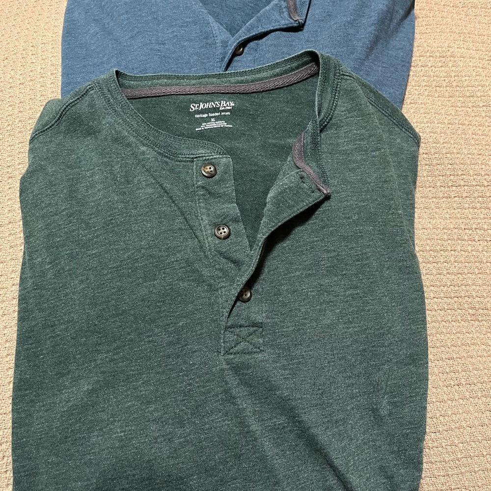 Men’s St. John's Bay Dark Green and Blue Casual 3 Button Henley Shirts—Size XL